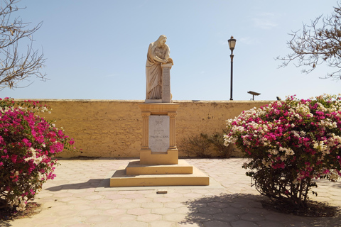 Discover the Hidden Gems of Gorée Island and Dakar in One Day
