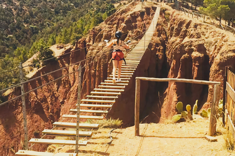 Zip Line i Marrakech: Zip Line i Atlasbergen &amp; BerberbyarZip-Line i Atlasbergen och berberbyar