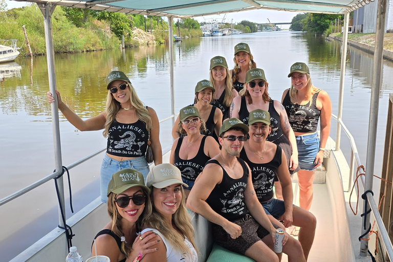 Boat Tour of Louisiana Bayous Near New Orleans