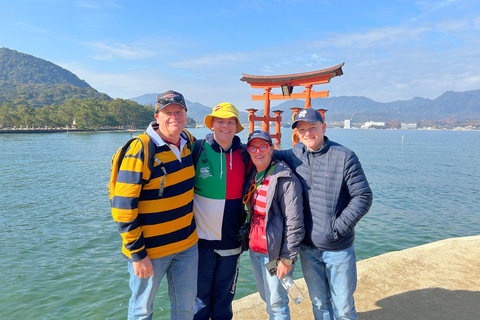 Hiroshima & Miyajima 1-Day Private Tour with Local Guide
