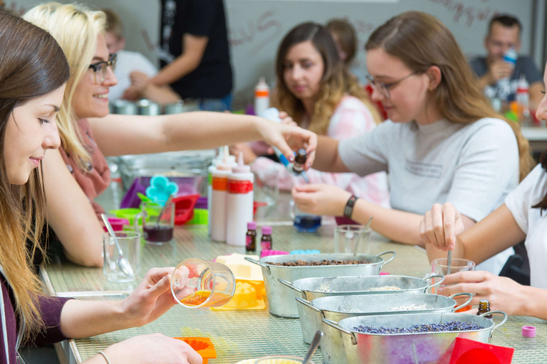Bydgoszcz: Old Town Private Guided Tour & Soap Workshop Old Town Private Guided Tour & Soap Museum Visit (PL)