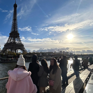 Paris: Illuminations River Cruise mit Audiokommentar