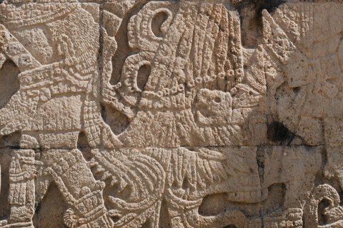 PVT Transfer from Merida To Cancun & Chichen Itza (Cun-Mid)