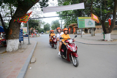 Hanoi: Private Sunset Motorbike Tour with Female Guide