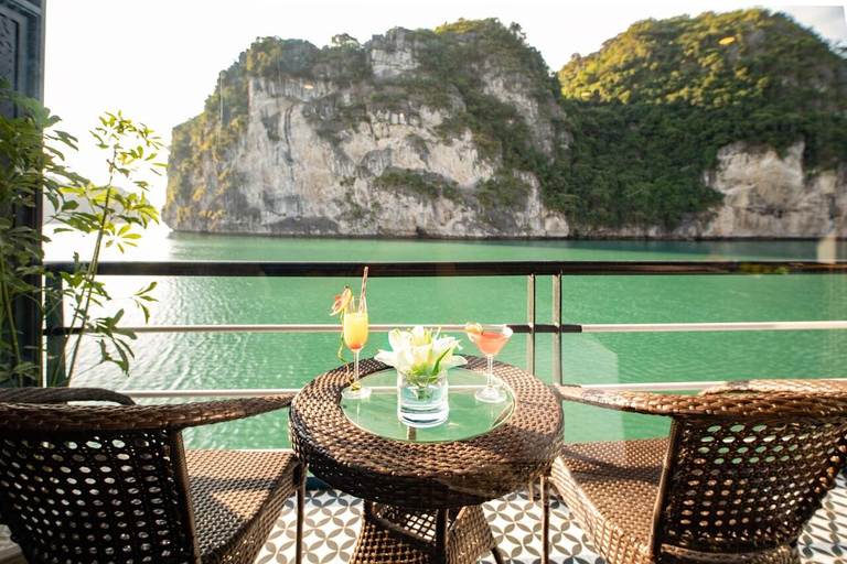 Vanuit Hanoi: Bezoek Halong Bay in 3 dagen met een 5-sterren cruiseGroepsreis