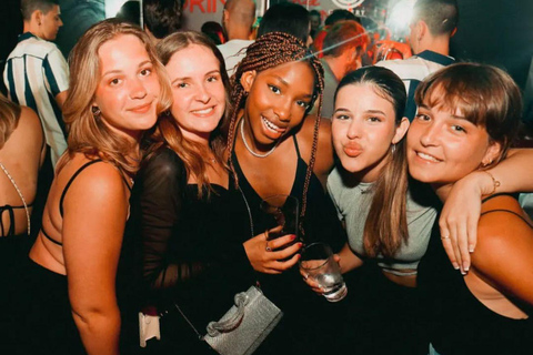 Málaga: Pub Crawl Málaga Madness