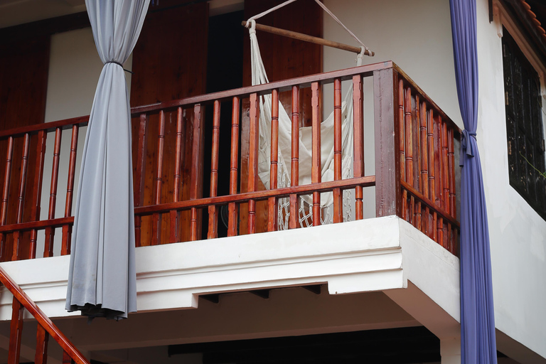 Phnom Penh: Dorpsrondleiding met kook- en etherische-olie-lesPhnom Penh: Dorpsrondleiding met kookles en workshop etherische oliën