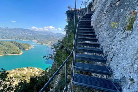 Excursão de um dia ao lago Bovilla a partir de: Durres, Golem