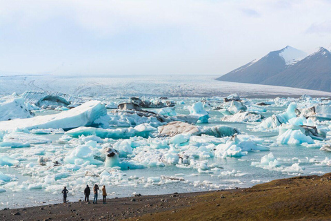 Chinese tour: 3-Day Golden Circle, South Coast Tour
