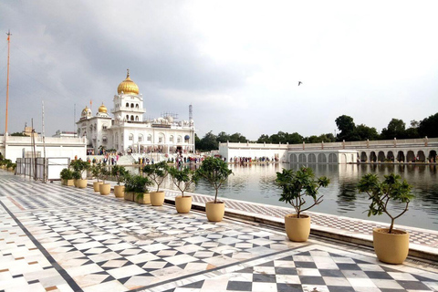 Delhi: Spiritual Walk (Bangla Sahib & Laxminarayan Temple)