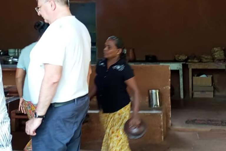 Desde Kandy Excursión de un día a Sigiriya con Safari en Elefante(grupo)