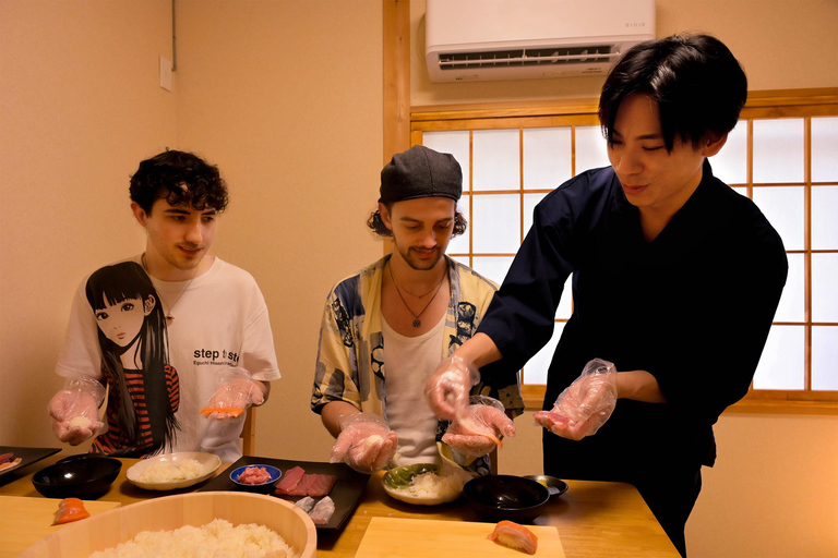 Kyoto: Authentic Sushi Making Experience