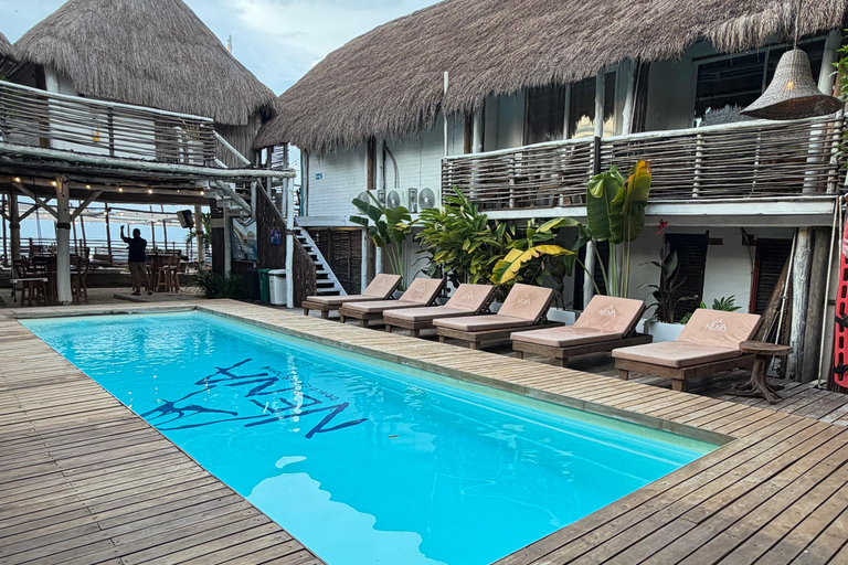Private visit to Playa Blanca Barú with lunch included Visit Playa Blanca Baru Private with lunch included