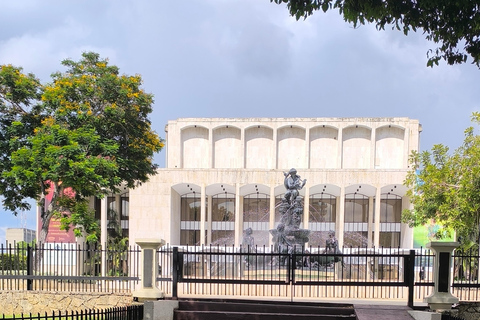Santo Domingo: Private Tour Beyond the Walls Plaza de la Cultura: National Museums on a Private Tour