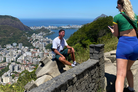 Rio de Janeiro: Santa Marta Favela Tour and Hike