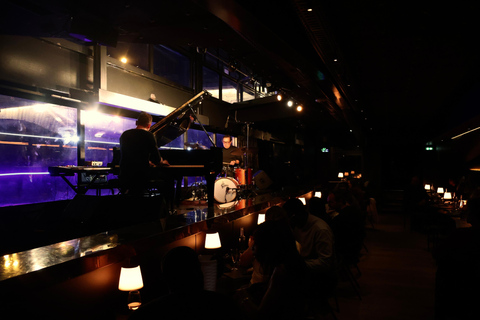 Paris: Jazz Dinner Concert on the Seine facing Notre-Dame Standard Dinner Concert