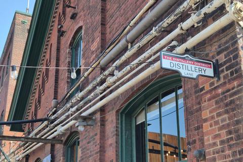 Toronto: Express - St. Lawrence Market+Distillery Food Tour