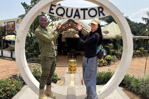 Kampala: Katanga Slums, Equator, and Community Walk Tour