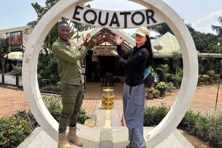 Kampala: Katanga Slums, Equator, and Community Walk Tour