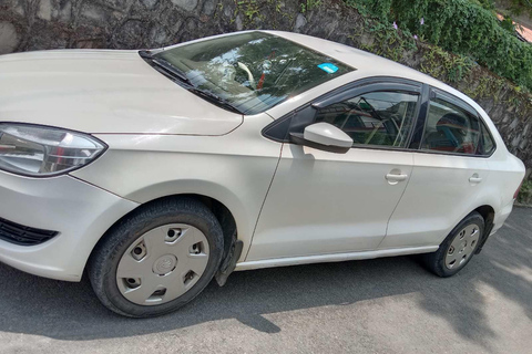 الاستقبال في المطار أو التوصيل بالمركبات الخاصة.