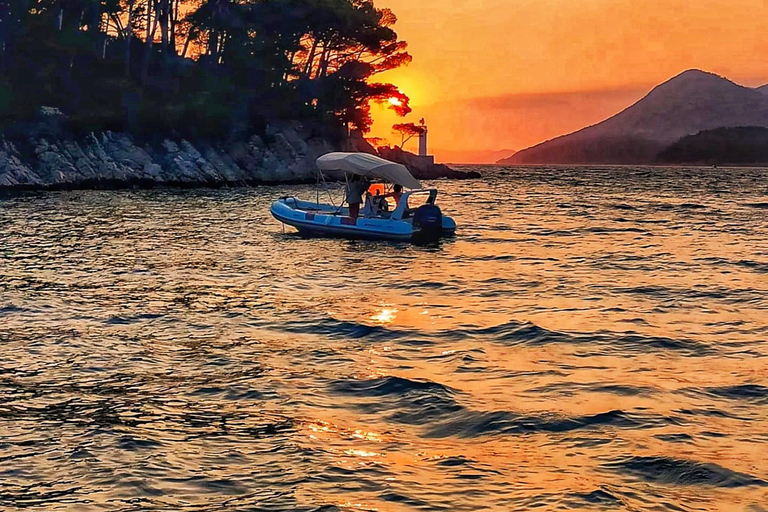Dubrovnik (Marina Frapa): Golden hour Sunset Cruise (2h) Shared Golden Hour Sunset Speedboat Cruise (1h)