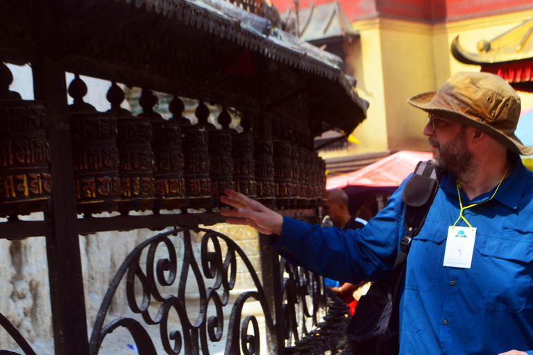 Les yeux de la sagesse de Katmandou : une exploration des stupas bouddhistes