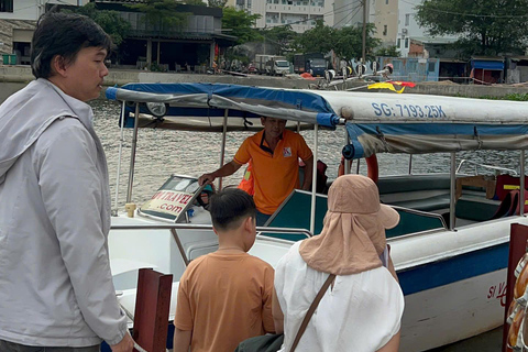 HCM Sunset Speedboat on Saigon River–Dragon Floating Temple HCMSunset Deluxe Max12