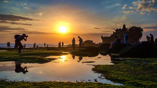 Bali: Tanah Lot Sunset Tour with Private Driver or Guide
