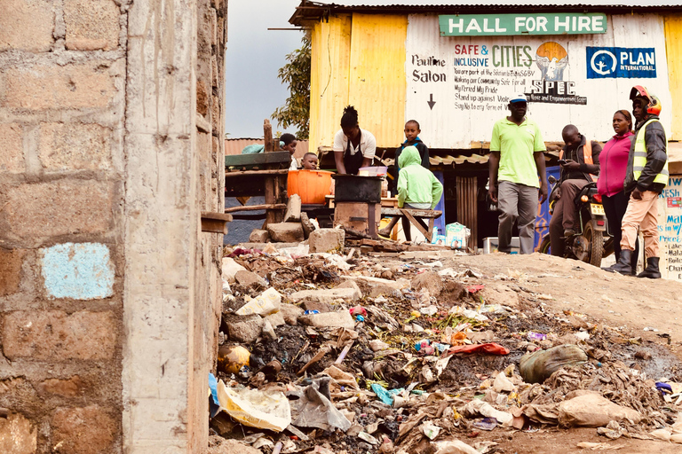 Visit Children&#039;s Orphane In KiberaWalking and Visiting Children&#039;s Orphnage in Kibera