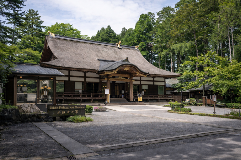 Tokyo: 5-Day Private Tour to Hiroshima with Transport