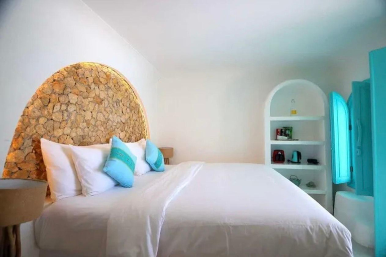 Labuan Bajo: 2 Day Komodo Trip & LoccalCollection Hotel Stay