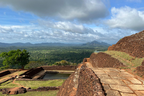 Ontdek de MAGIE van Sri Lanka in 7 dagen -4-sterrenhotels Incl.Ontdek de MAGIE van Sri Lanka in 7 dagen - 4-sterrenhotelverblijven