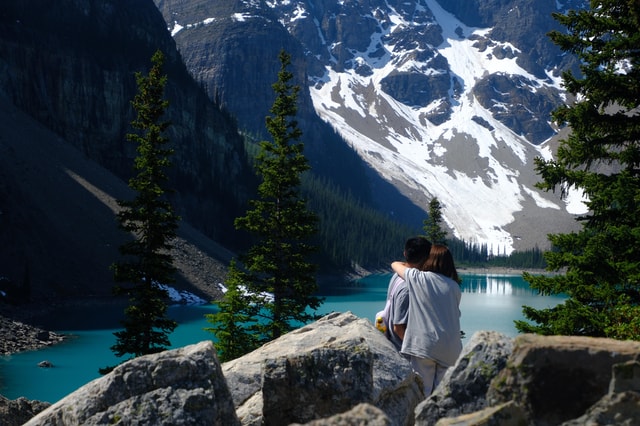 Calgary:Moraine Lake,Lake Louise,Emerald Lake,Takakkaw Falls