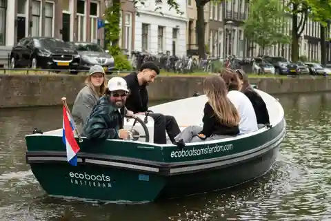 Amsterdam : Sei ein Kapitän für einen Tag - Bootsverleih