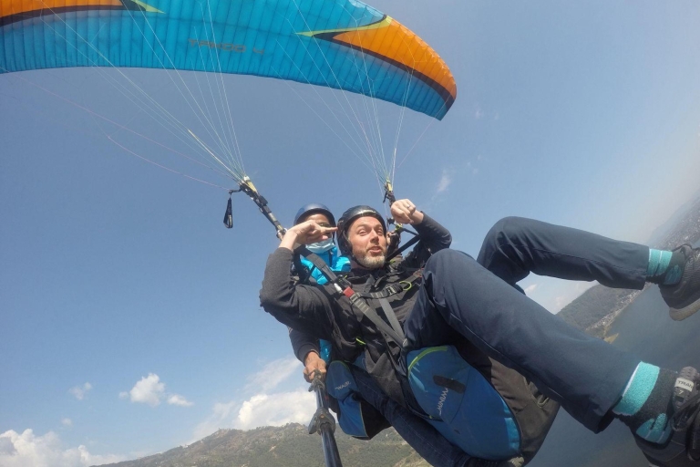 Gleitschirmfliegen in Pokhara mit Fotos und VideosParagliding in Pokhara