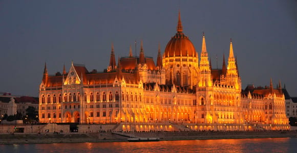 Budapest: Boat Cruise with Guaranteed Rooftop Seating & BYOB