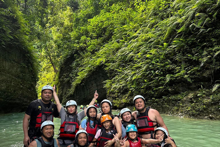 Cebu: Aventura de canyoning nas cataratas de Kawasan com transferes