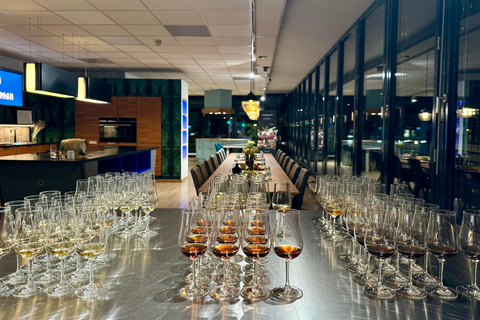 Dresden: Whisky Tasting Experience with Expert Guidance