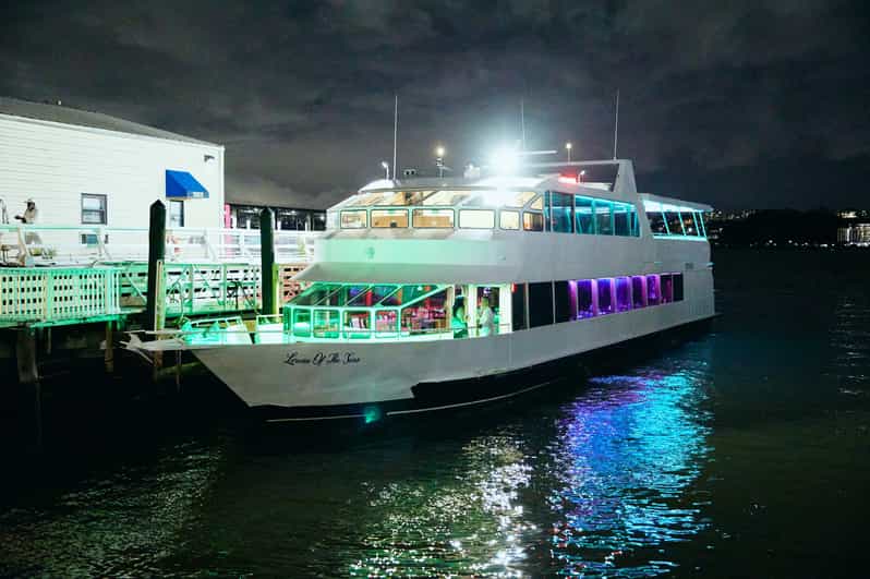 NYC Gourmet Dinner Cruise with Live Music GetYourGuide