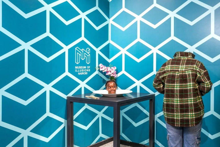 Nairobi: Museum of Illusions Guided Tour with transfers
