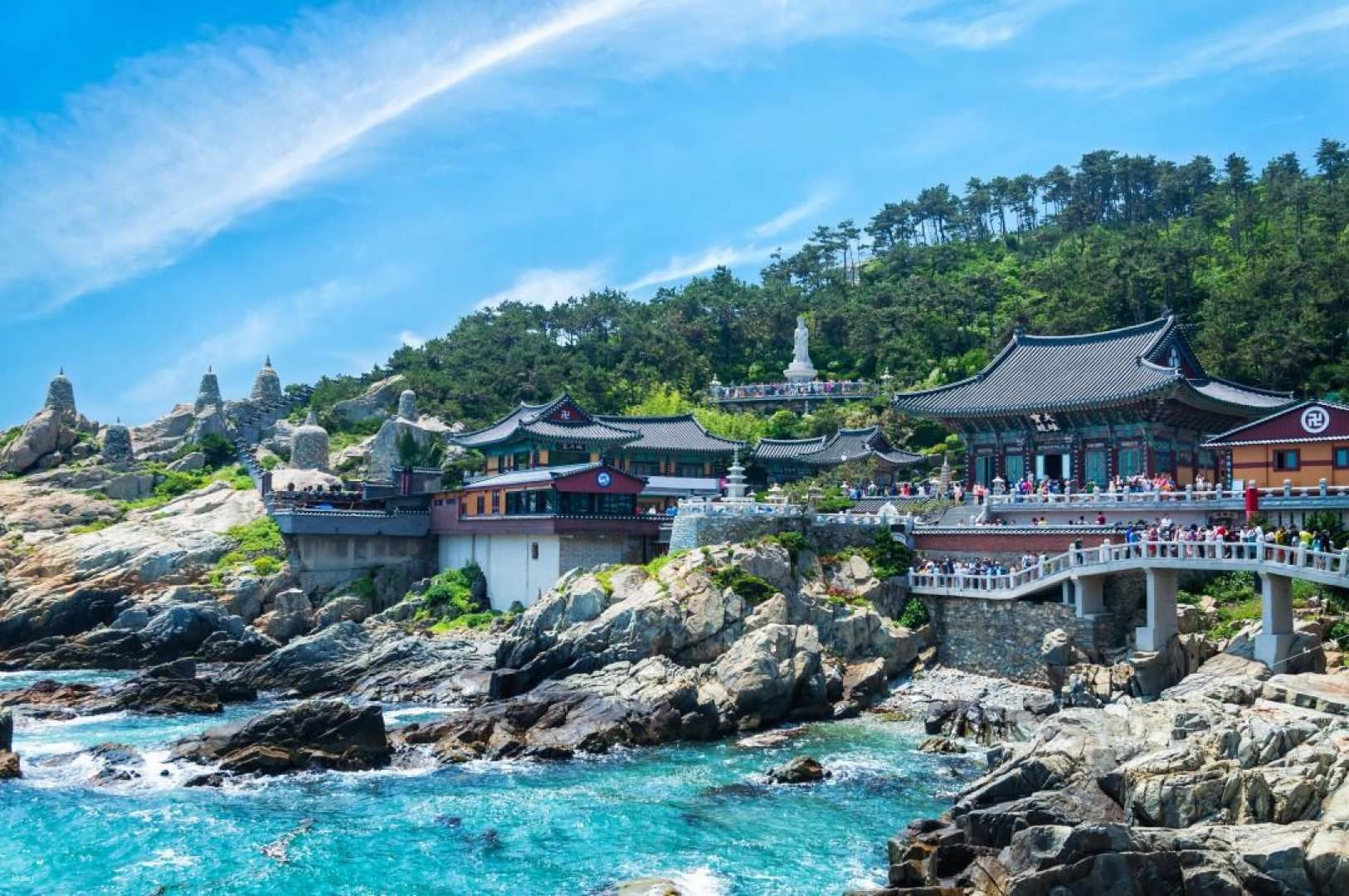 Busan-Tour: Gamcheon Village & Yonggungsa-Tempel + Mittagessen