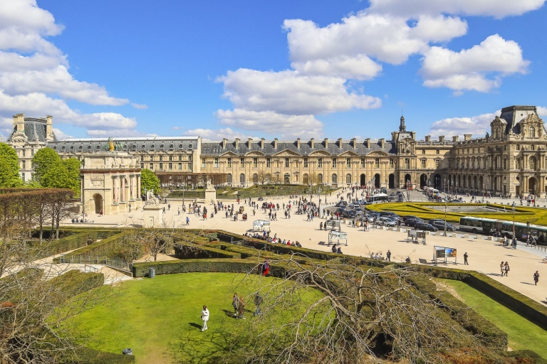 Paris : visite coupe-file incontournables du LouvreVisite privée en français avec accès coupe-file