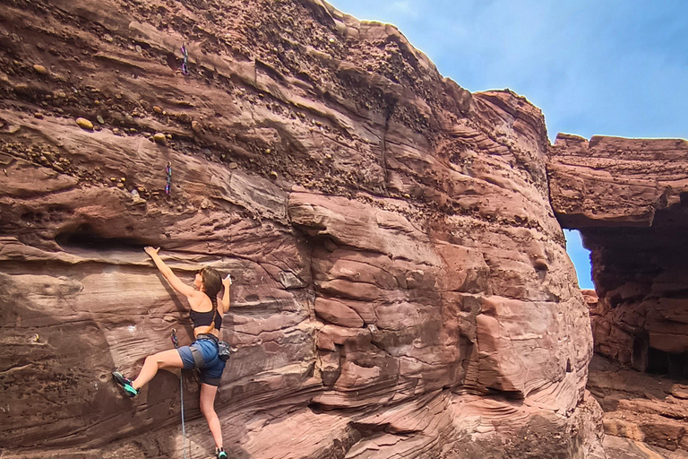 Scotland: 1-Day Beginner Rock Climbing Course