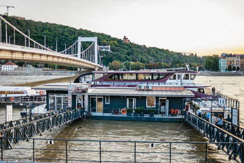 Budapest : Dîner-croisière à 4 plats avec spectacle de pianoDîner à 4 plats