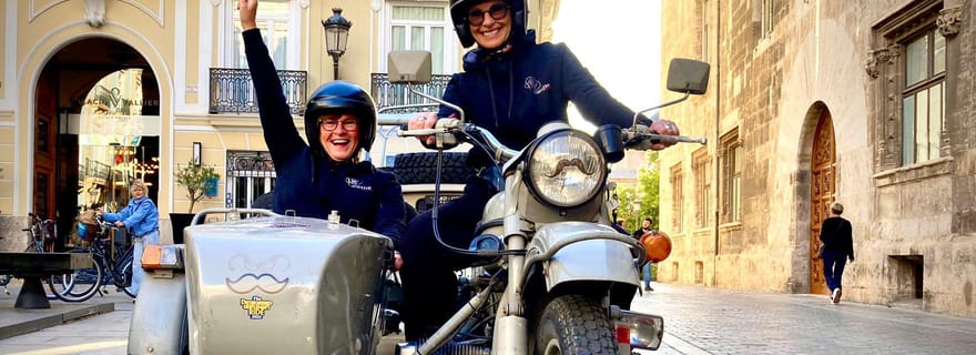 Valence : La visite des hauts lieux en side-car vintage
