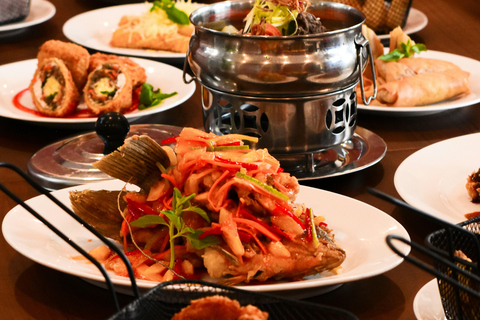 Splash & Safari: Devil's Pool & Chobe River Escapade