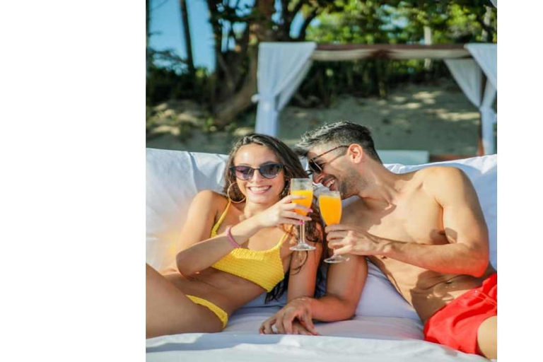 Playa Dorada Golden Beach Tour: Cove and Taino Bay