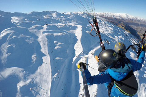 Queenstown: Tandem Paraglide - Winter - Coronet Peak 5400ft