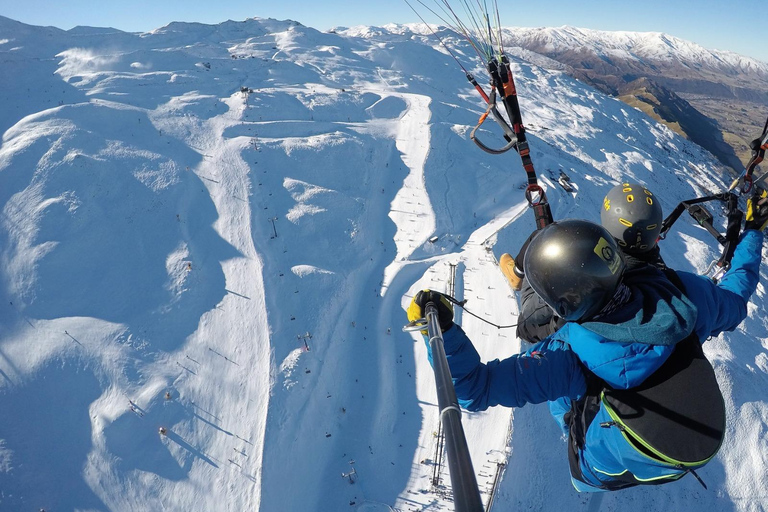 Queenstown: Tandem Paraglide - Winter - Coronet Peak 5400ft