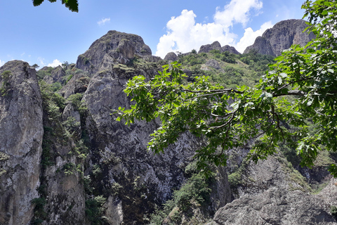Kanion Birtvisi: Jednodniowa wycieczka pieszaKanion Birtvisi: 6-godzinna wycieczka piesza